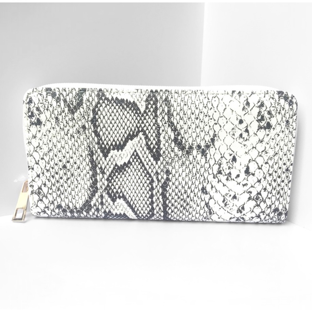 Snake Printed Women’s Cute Trendy Summer Fall Fashion Wallet